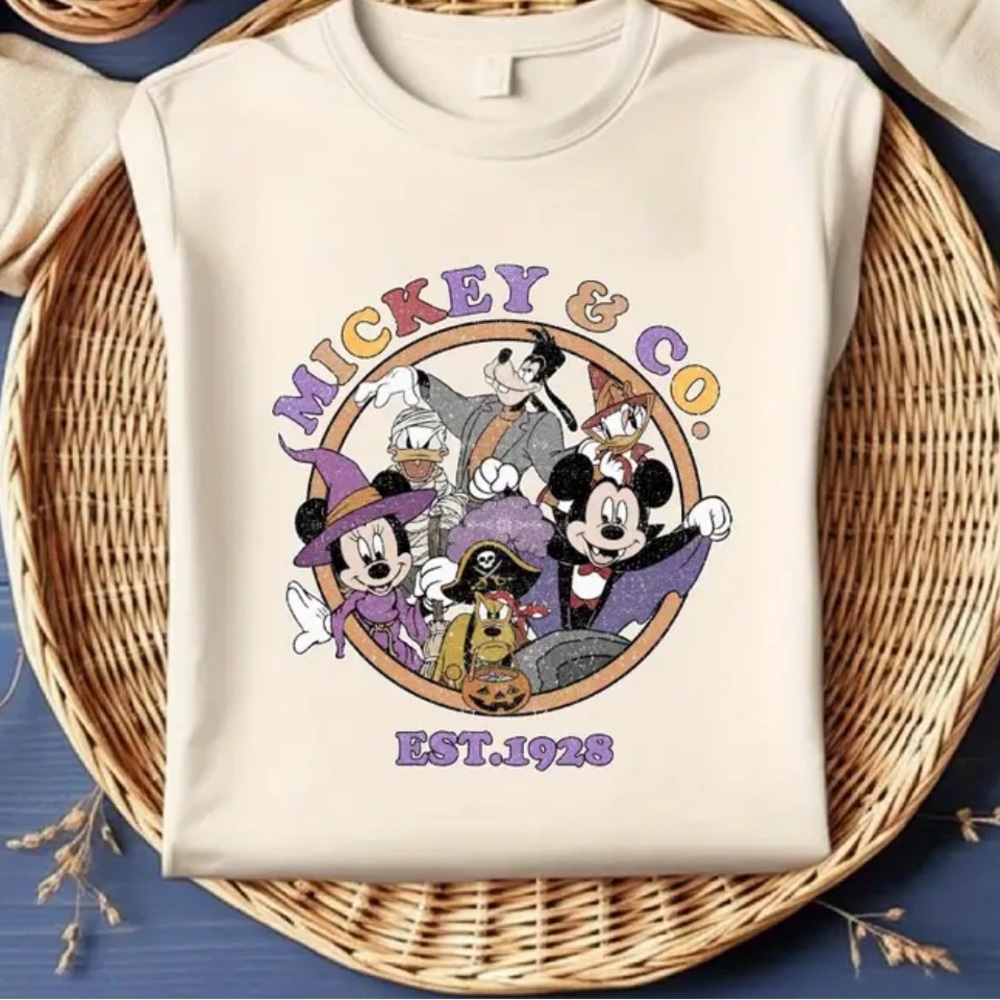 Halloween Mickey & CO  EST. 1928